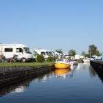 Camperplaats aan het water